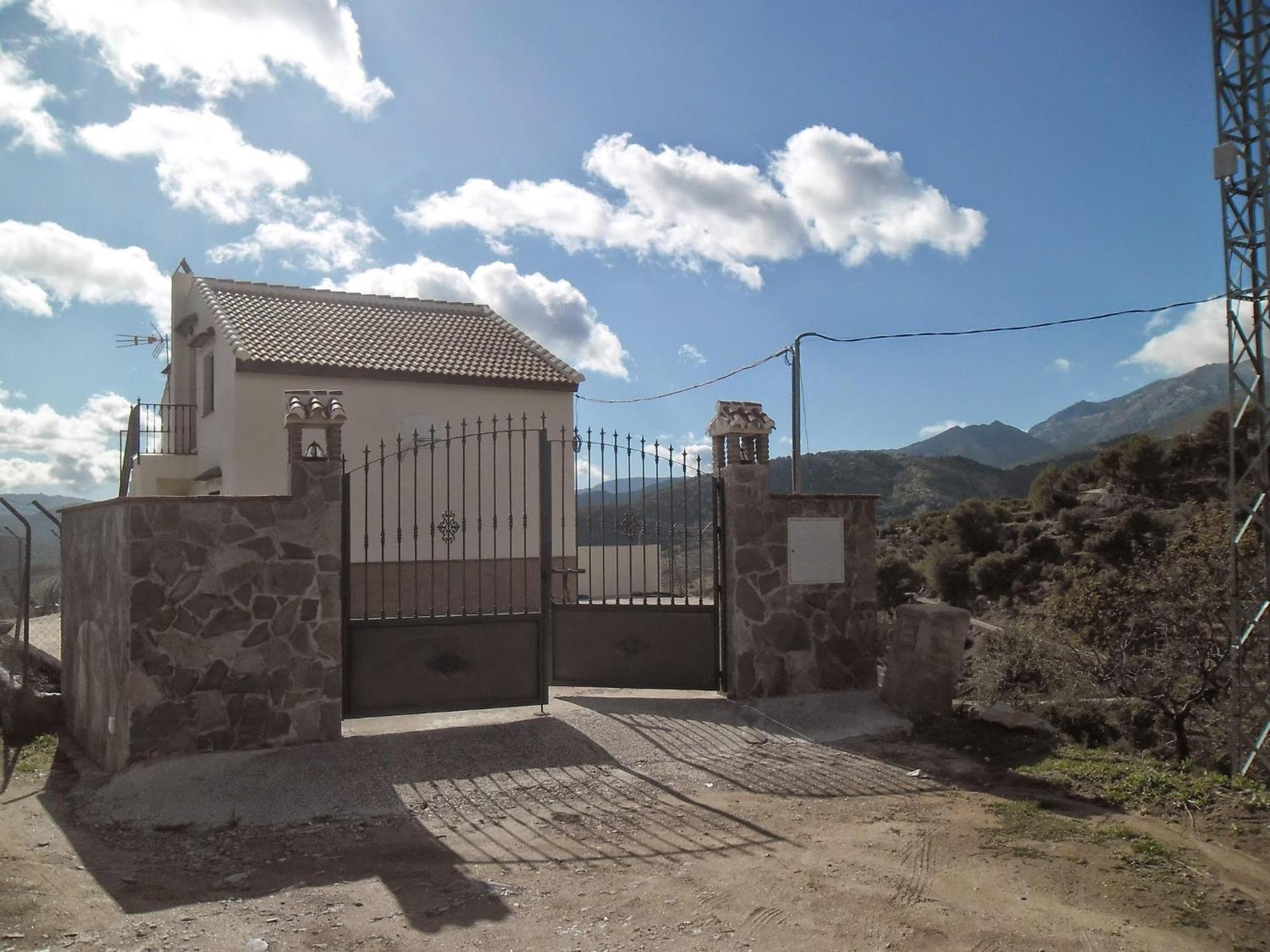 Casa Rural La Revuelta Con Las Mejores Vistas A La Naturaleza Yunquera Kültér fotó