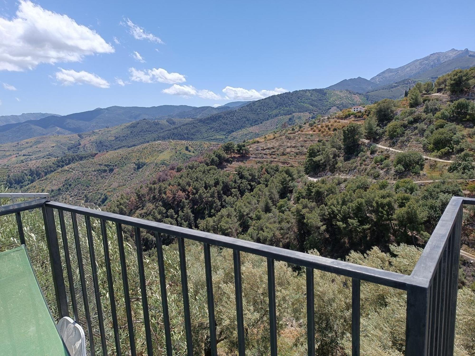 Casa Rural La Revuelta Con Las Mejores Vistas A La Naturaleza Yunquera Kültér fotó