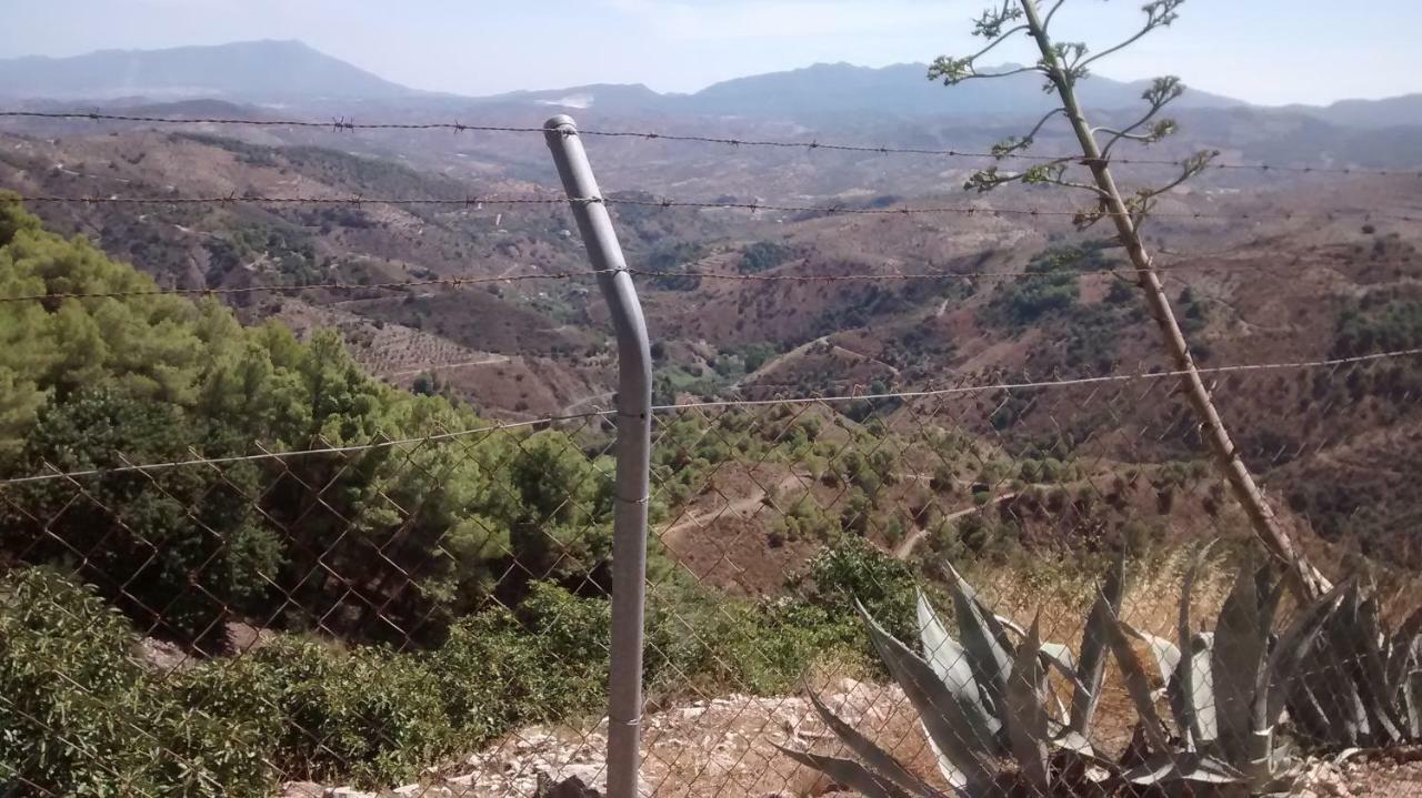 Casa Rural La Revuelta Con Las Mejores Vistas A La Naturaleza Yunquera Kültér fotó